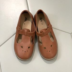 Zara size 27 Mary Jane shoes with cut out detail.